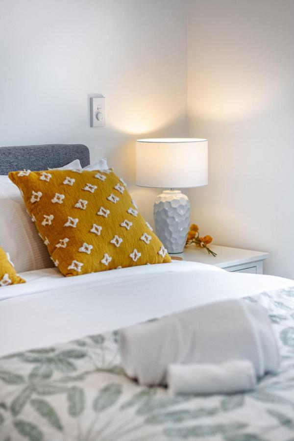 Vibrant City Abode - 2 Bed 2 Bath Daire Christchurch Dış mekan fotoğraf