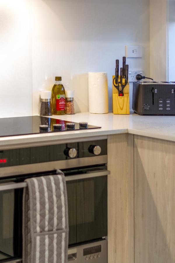 Vibrant City Abode - 2 Bed 2 Bath Daire Christchurch Dış mekan fotoğraf