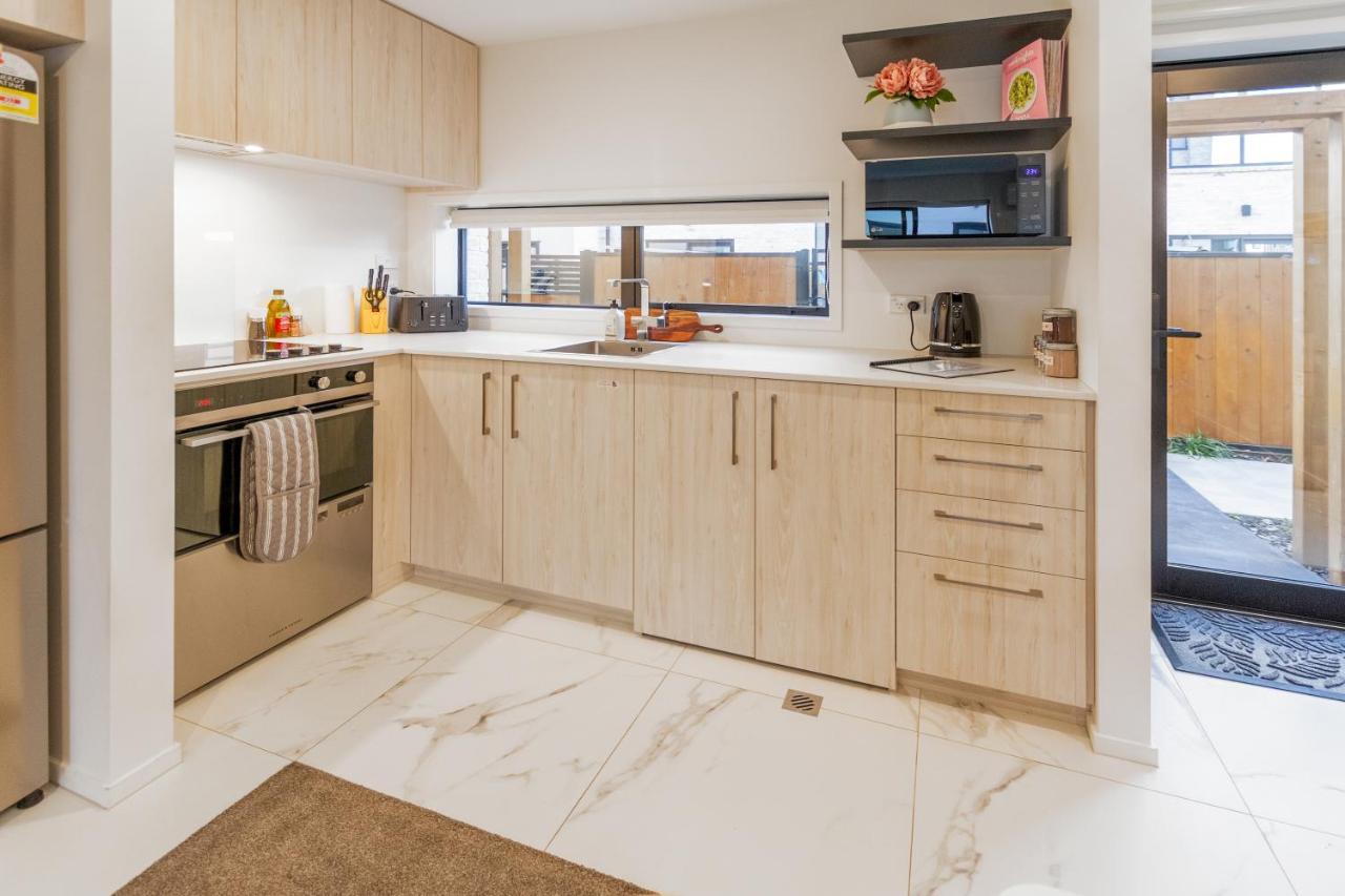 Vibrant City Abode - 2 Bed 2 Bath Daire Christchurch Dış mekan fotoğraf