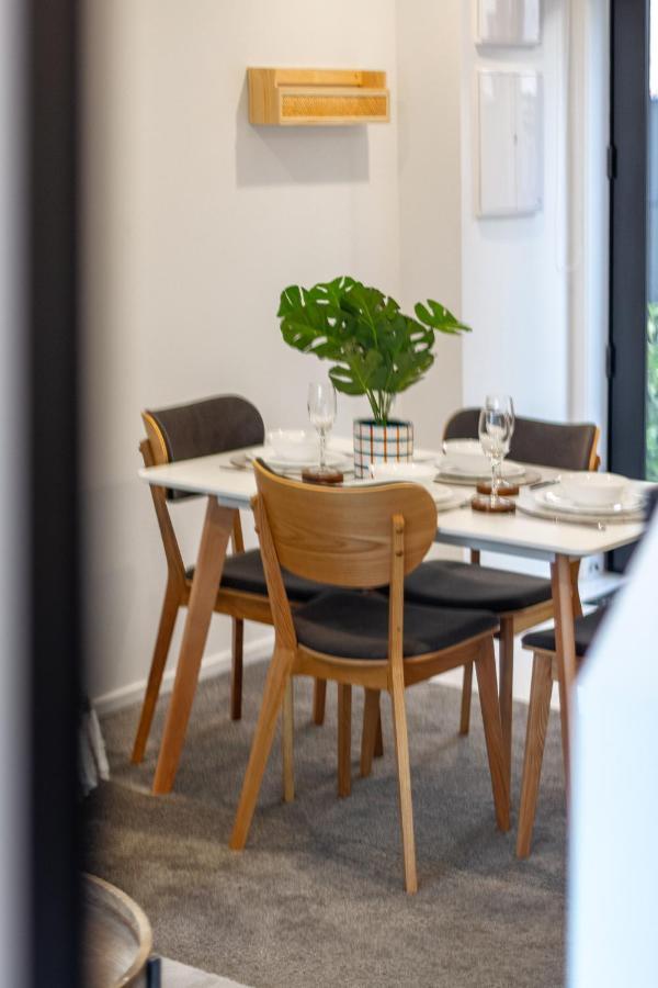 Vibrant City Abode - 2 Bed 2 Bath Daire Christchurch Dış mekan fotoğraf